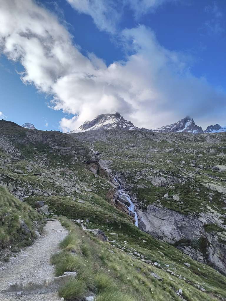 IMG_20250708_073240799_HDR.jpg